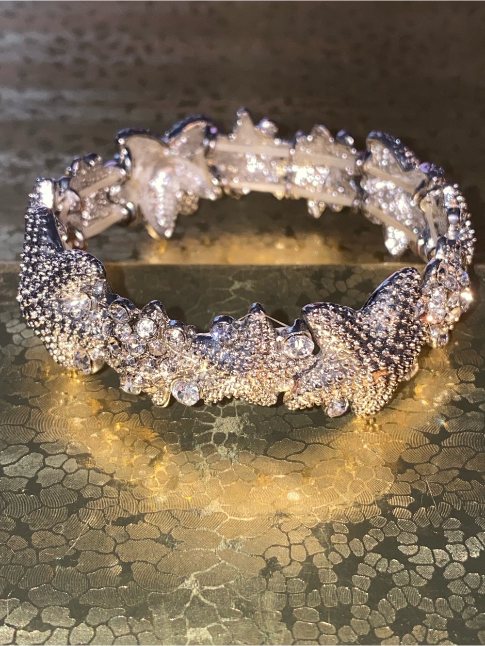 New Sparkling Crystal Starfish Bracelet - Silver Tone